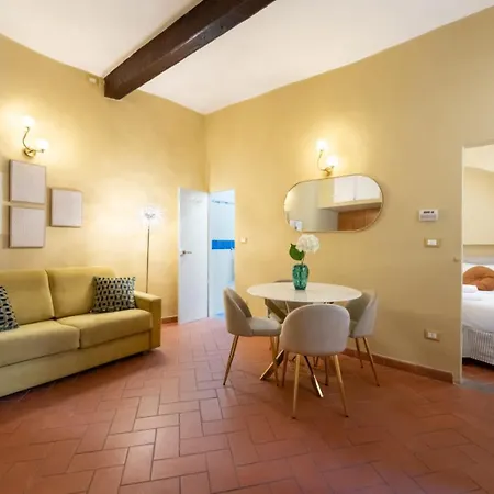 Ponte Vecchio Charming Flat- Restyling June 2026 アパート フィレンツェ
